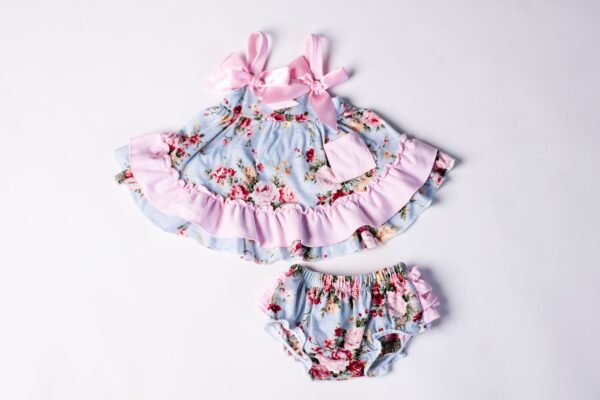 lightbluefloral-1